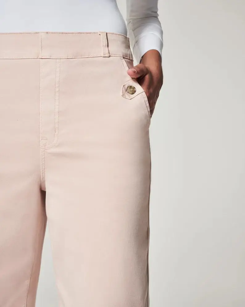 Women’s Slim Flared Suit Trousers – Modern Mid-Rise Draped Pants for Business Casual & Smart Wear