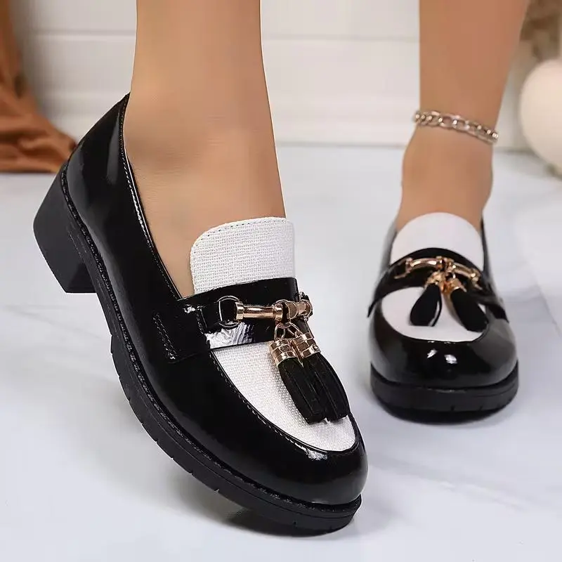 Korean-Style Glossy Leather Loafers for Women, Collegiate Tassel Slip On with Chunky Heel for Commuter & Student Dates, Casual, Everyday Commuting, Exploring Shops