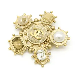 Pre-owned CHANEL Tweed Small Leather Goods Coco Mark Pearl Rhinestone Brooch