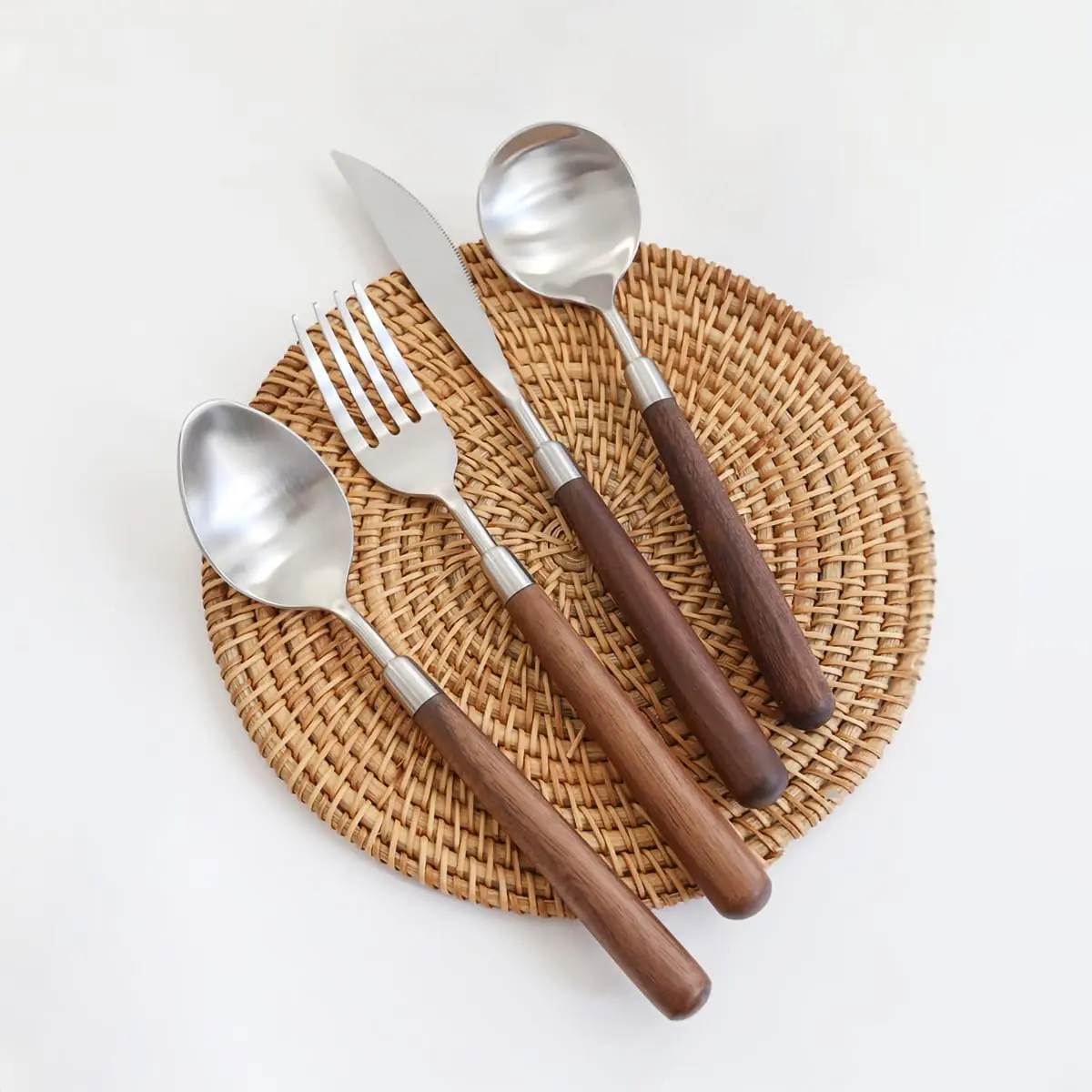 Natural Walnut Wood Style Handle Silverware Set, Wooden Flatware Set, 304 Stainless Steel Flatware Cutlery Set, Dinnerware Set (Set of 4)