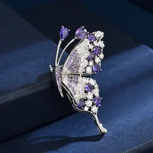 Micro-set colored diamonds, elegant and high-end butterfly brooch, high-end sense, breaking through the cocoon into a butterfly, luxury and exquisite insect corsage accessories