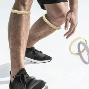 Thickened Basketball Knee Support Strap, Elastic Knee Brace with Ring Design for Sports, Comfortable Joint Support for Men & Women