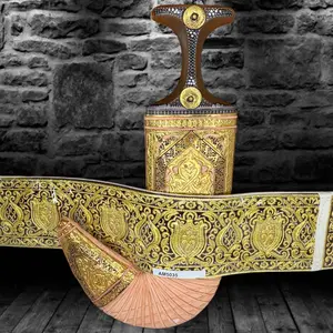 Golden Yemeni Janbiyah   AM5035- جنبية ذهبيه مع جلد