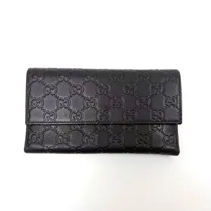 Pre-owned GUCCI leather Clutches & Wristlets Black Wallet with Large Compartment, Clutch Wristlet for Everyday Use