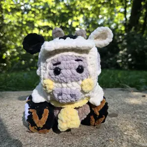 Moo Moo Movers – Dairy Cow Edition Crochet Plushie (Udder Joy, Miss Moo Berry)