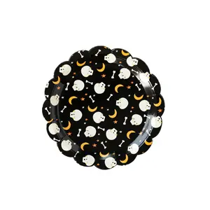 9" Halloween Skull & Moon Scalloped Party Plates (8-Pack)