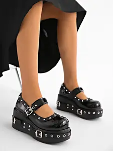Women's autumn and winter punk style casual shoes, thick-soled high water platform shoes with metal buckle rivets decoration, outdoor motorcycle shoes, Thick Bottom Shoes, Studded Boots