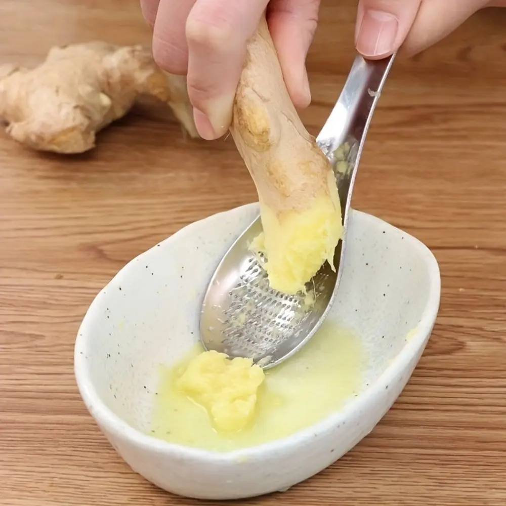 Stainless Steel Ginger Grater, Manual Garlic Press with Sharp Teeth, Durable Kitchen Tool, Kitchen Gadget, Essential for Making Garlic and Ginger Paste, Cooking Utensils, Cooking Gadgets