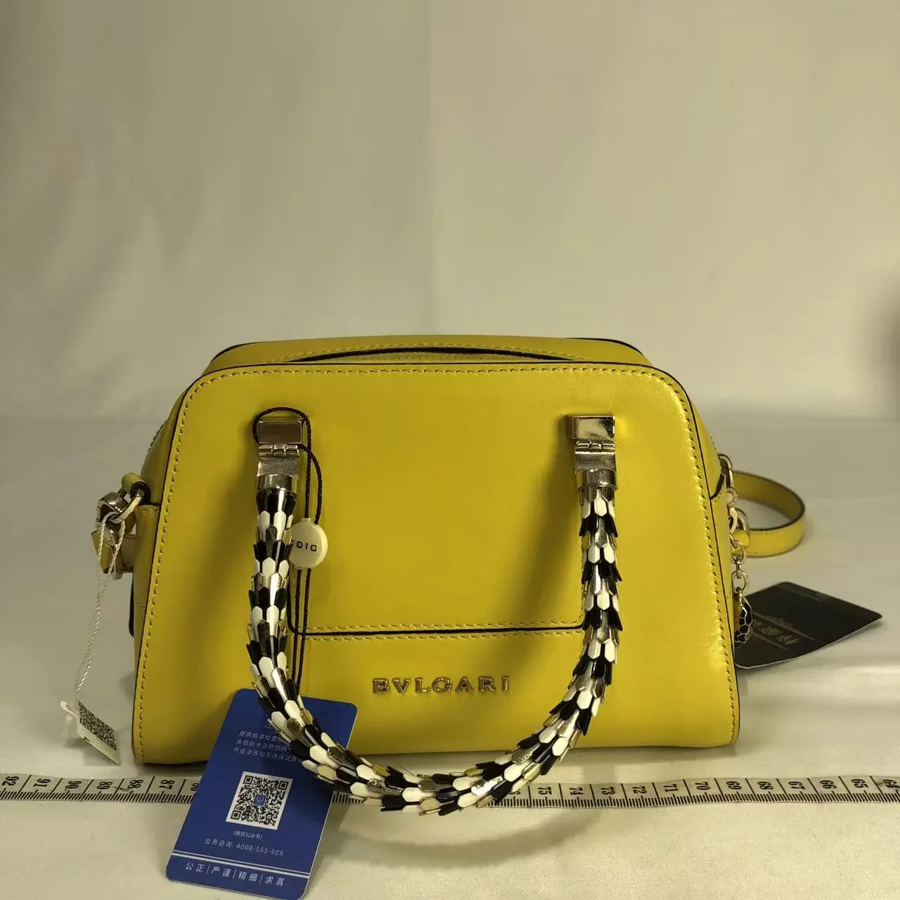 Pre-owned Bvlgari leather top handle bag Yellow Serpenti Top Handle Crossbody Bag 486026