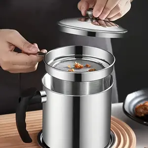 Stainless Steel Oil Filter Pot with Handle, 1 Count Oil Filter Pot with Base & Dust Cover & Fine Mesh Filter, Oil Storage Pot for Home Kitchen Use