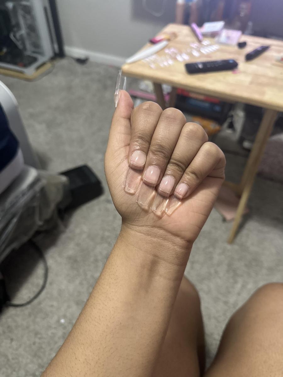 Item: 224 Pcs Tipex Long Square KIt with File