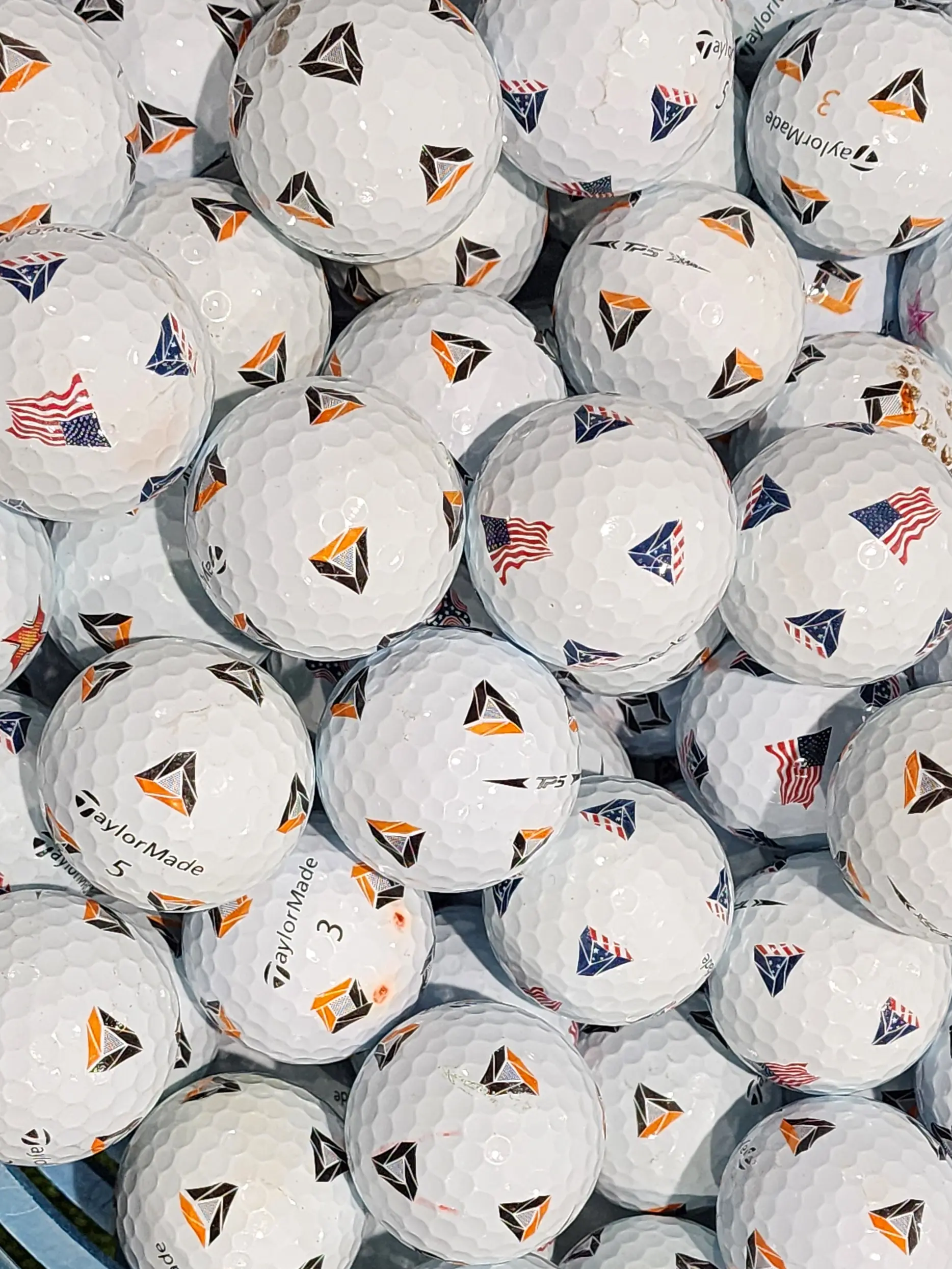 50 TaylorMade TP5/TP5x Pix Recycled Golf Balls 3AAA-4AAAA Mix