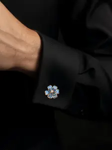 2 Piece Set Crystal Flower Shirt Collar and Cuff Buttons, Elegant Unisex Design, Perfect for Formal Occasions, Wedding, Party, Gift Idea