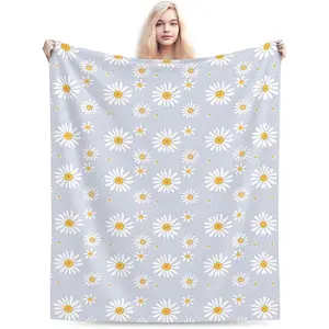 Little Daisy Flowers Flannel Throw Blanket Ultra Soft Cozy Decorative Flannel Blanket for Home Bed Couch Chair Travel
