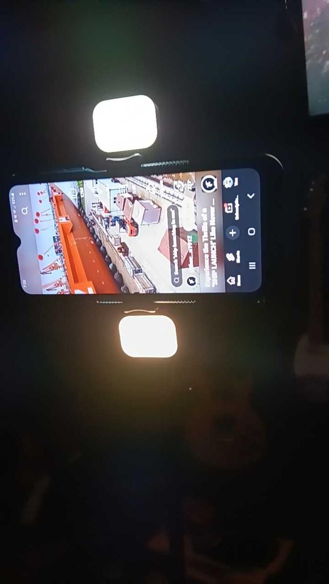 Item: C12D-with fill light-black