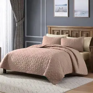 Ultra Soft Lightweight Quilt Set Bedding, Minimalist Comforter Set with Pillow Shams, Breathable Skin-Friendly Bedspread, Machine Washable, Luxury All Season Bedding Gift