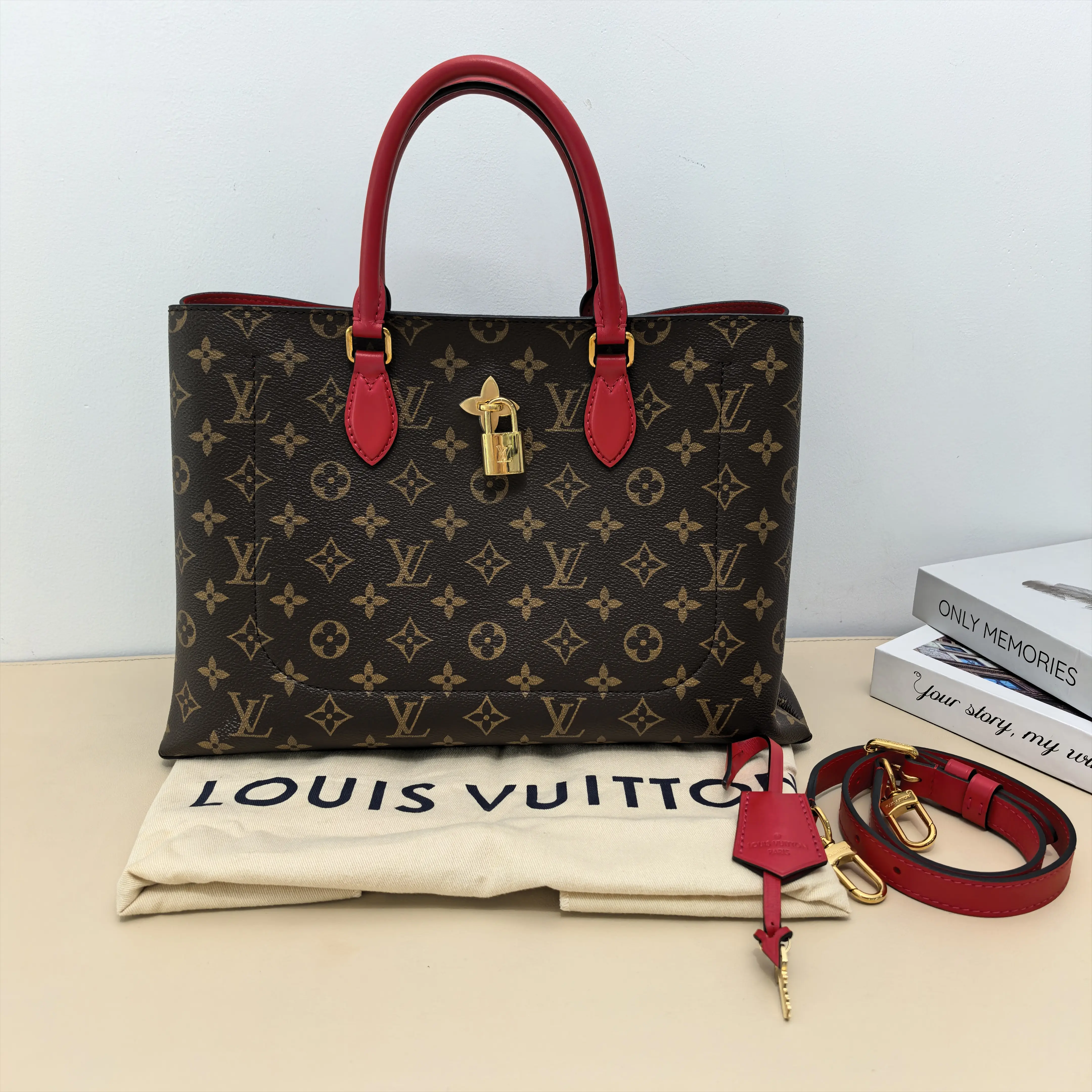 Pre-owned Louis Vuitton Coated Canvas Tote bags Monogram Red Leather Lining Handheld Tote Bag B8070510