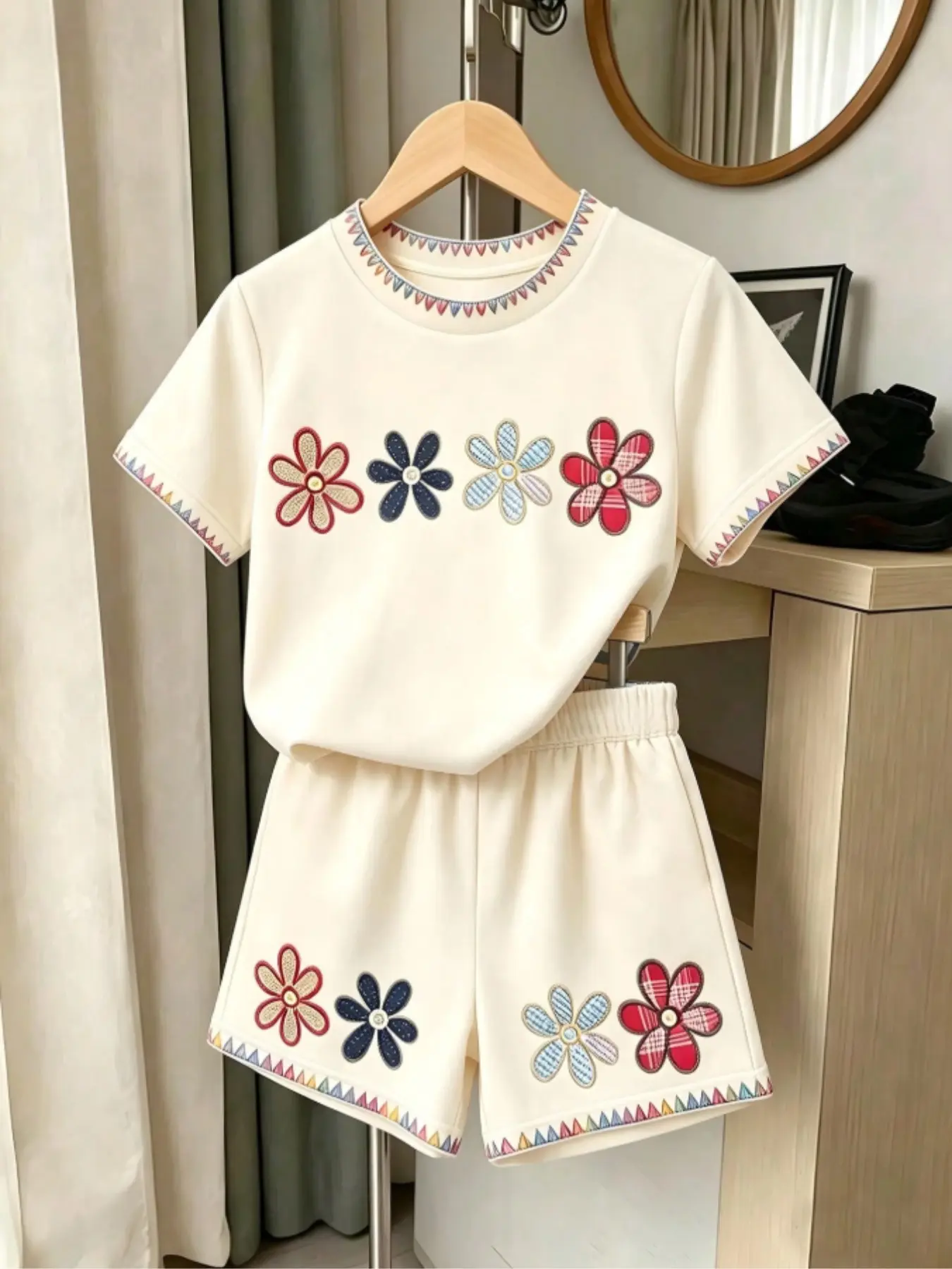 Adorable Summer Clothing Set for Kids, Plaid Floral Print Short Sleeve Top + Shorts, Fitted Style with Ruffle Details, All Seasons Wear