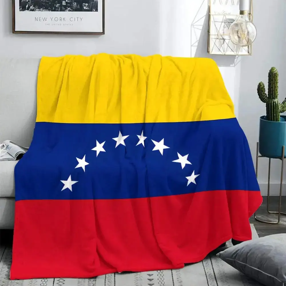 Soft, warm throw blanket with a Venezuela flag pattern, made of soft flannel. An ideal gift for children, suitable for use on sofas, beds, or for travel. Gentle on the skin, an excellent multi-purpose holiday blanket.