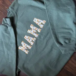 MAMA sunflower embroidered appliqué sweatshirt