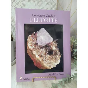 Collector's Guide to Fluorite by Arvid Eric Pasto