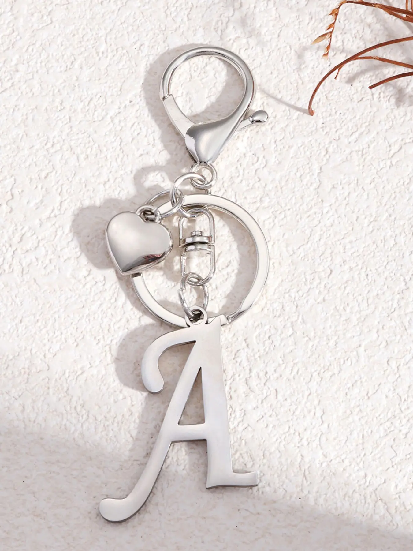 Women Girls Cute Silver Color Stainless Steel Heart Letter Keychain For Bags, Handbag Backpack Charm, Heart Design Keychain, Personalized Gift, Car Key Holder, Keychain Bag Pendant, Keychain For Purse