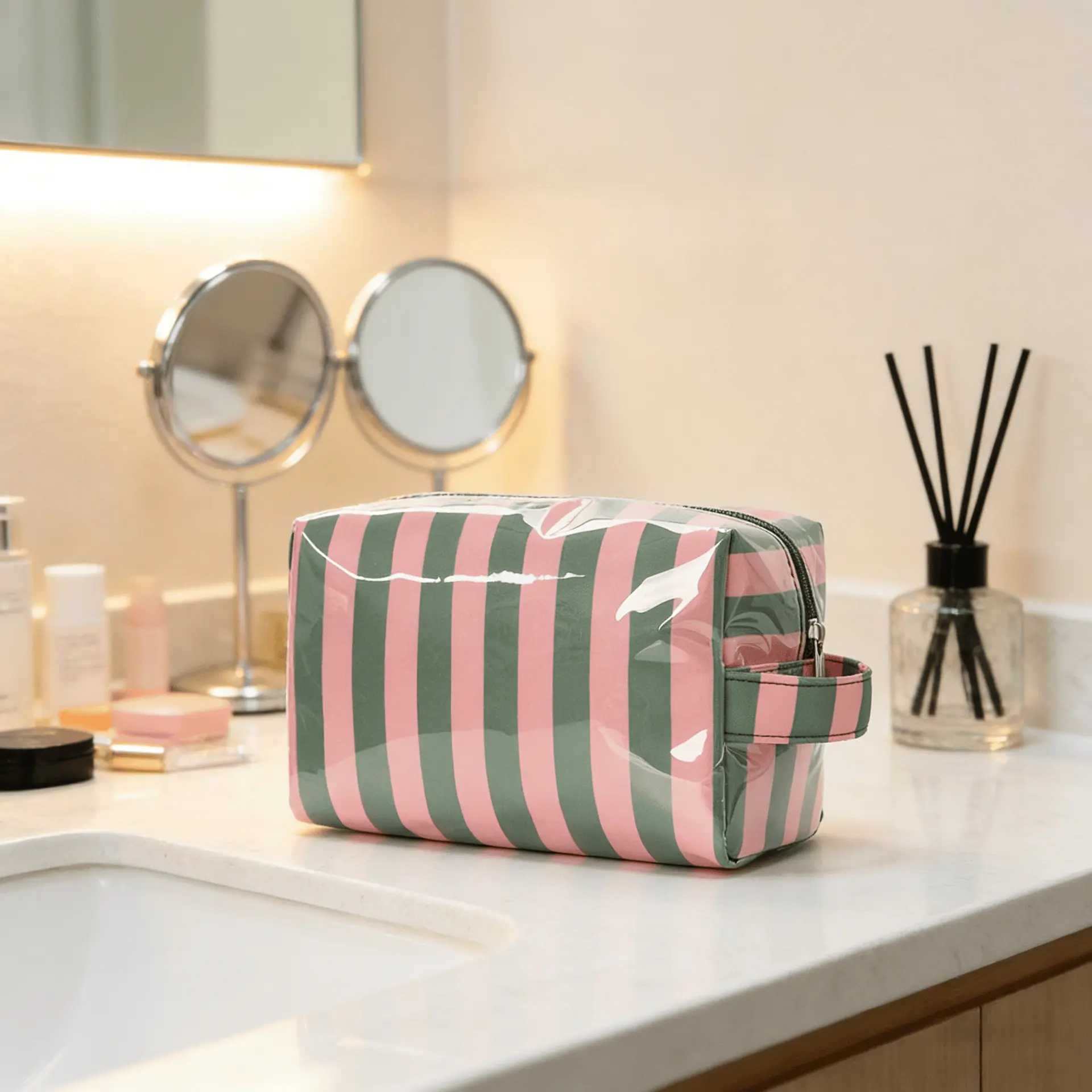 Cute Striped Makeup Bag – Your New Go-To for Travel & Bathroom Organization