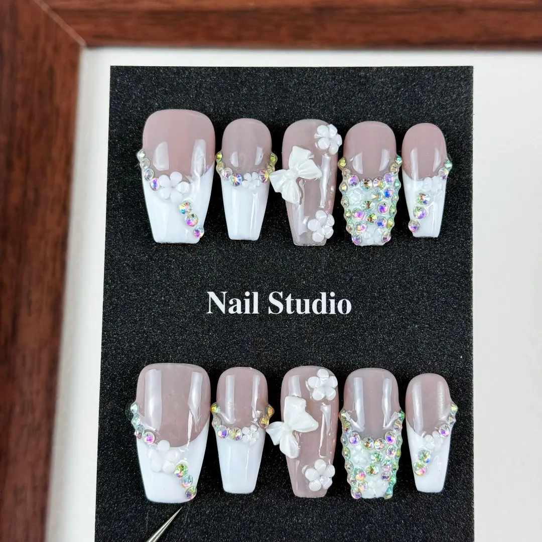 10pcs high-end Simple and pure sensual style, hand-painted three-dimensional patterns, bowknots, dazzling stacked diamonds handmade fake nails, Ideal for spring outings, park visits, Mother's Day and Thanksgiving activities - these nail stickers
