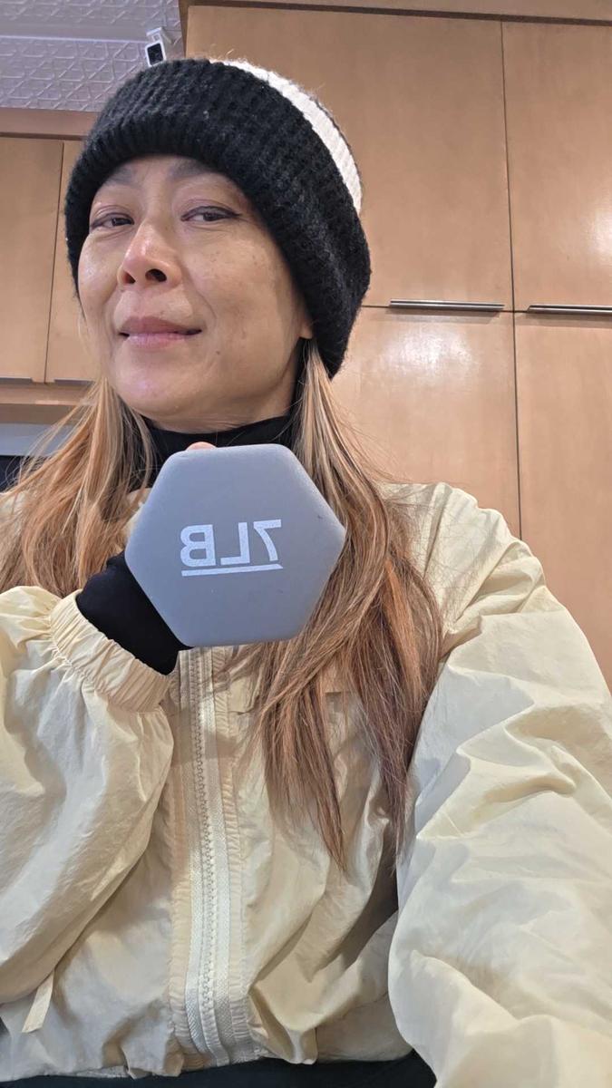 Item: 07 Pound, Pair