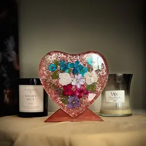 Stellar Creations Flower Me Rose Gold Heart Home Decor Centerpiece with Vibrant Floral Design and Elegant Centerpiece Stand Ideal for Home Decor