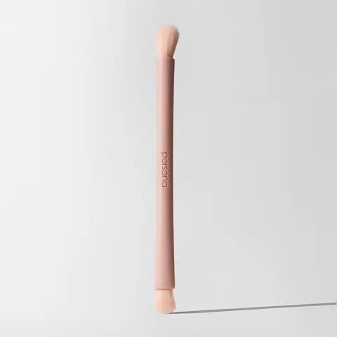 Apply and Blend Makeup Brush