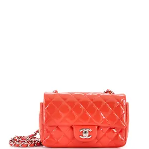 Pre-owned CHANEL material Messenger Bags Classic Single Flap Bag Quilted Patent Mini by Rebag