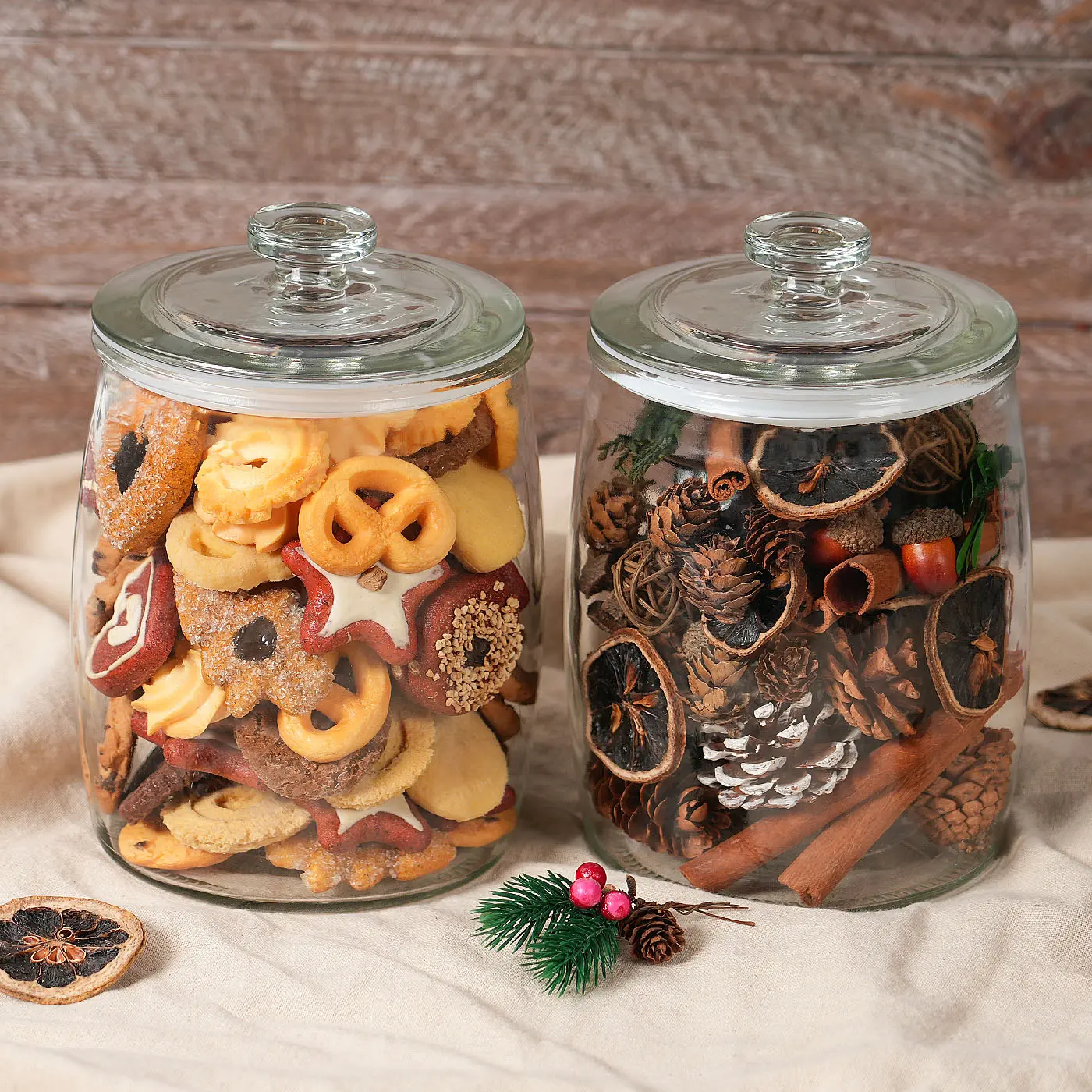 2-Pc 0.5 Gal Wide Mouth Glass Apothecary Jars with Lids, 72 oz Clear Preserving Containers for Kitchen Storage & Laundry Room Organization (Cookie, Candy, Sugar, Flour, Nuts, Spices)