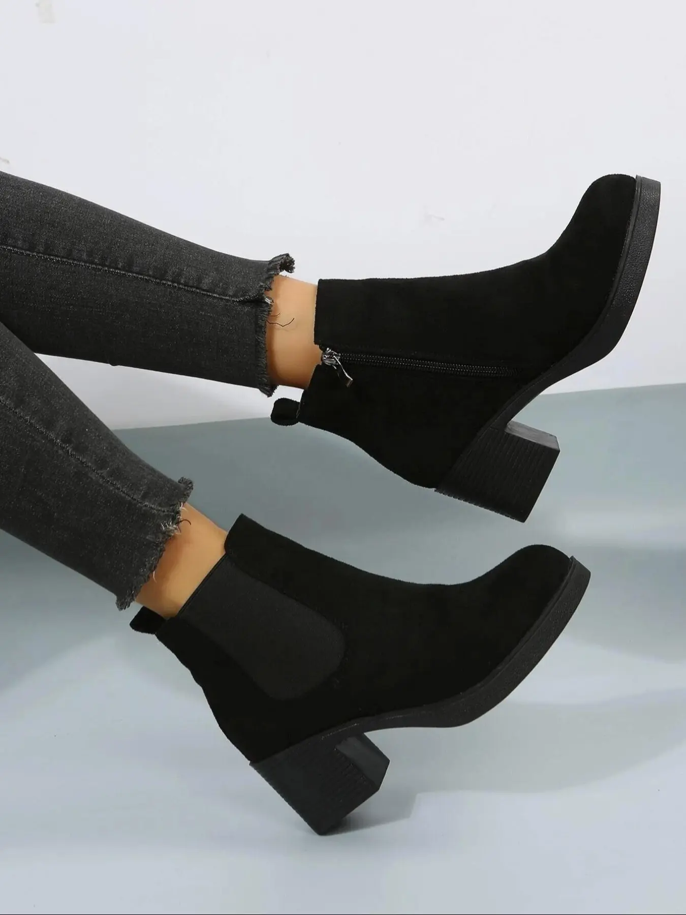 Women's Fashionable Solid Chelsea High Heel Ankle Boots, Comfortable Chunky Heeled Side Zipper Warm Short Boots for Fall & Winter, Girl Walking Shoes,Winter Outfits Valentine's Day ,Gift For Her Boots Women, Platform Ankle Boots