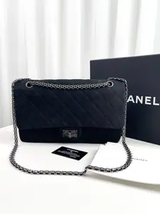 Pre-owned CHANEL lambskin Shoulder Bags 	Chanel Classic Flap Black Suede Quilted Ruthenium Hardware Shoulder Bag