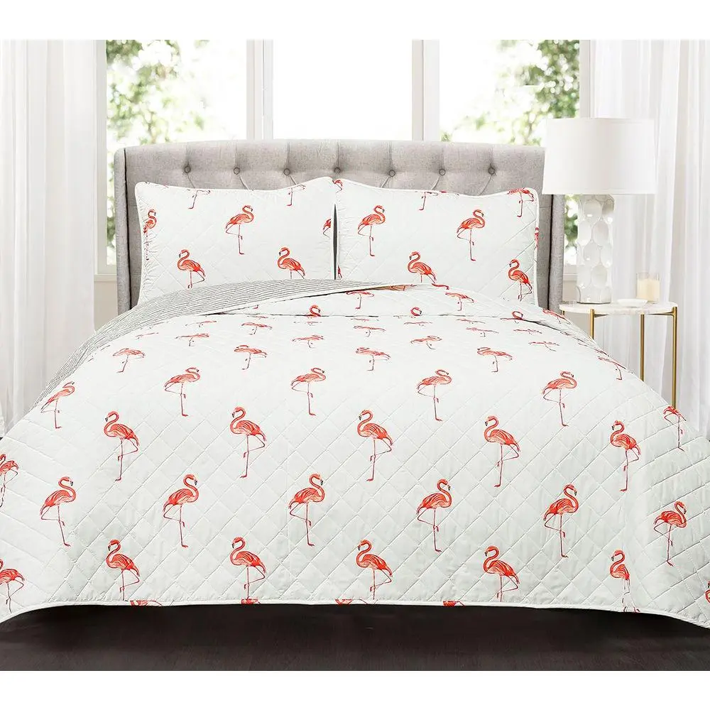 Kelly Flamingo 3-Piece Full/Queen Quilt Set byLush Decor