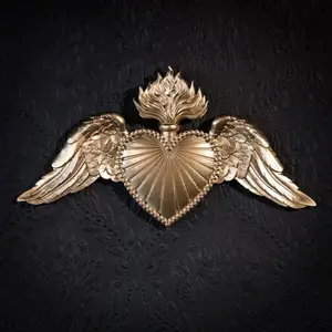 Vintage Angel Wing Heart Wall Decor, Baroque Art Decoration for Living Room Bedroom Hallway Gallery, 7 Inch Gothic Flame Heart Plaque