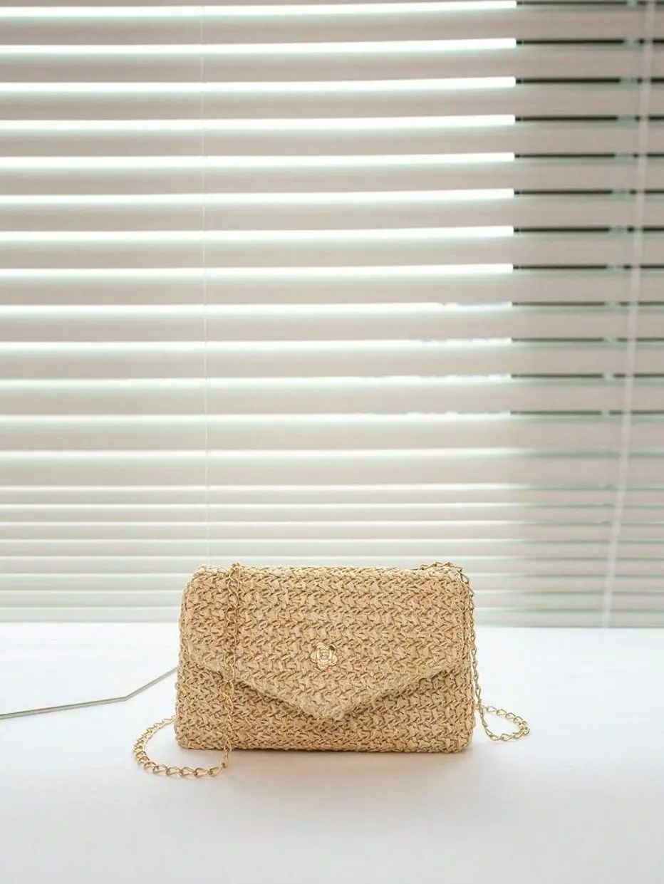 Mini Chain Crossbody Bag, Fashionable Flap Shoulder Messenger Purse, Trendy Straw Phone Bag for Vacation, Shopping, and Gifts