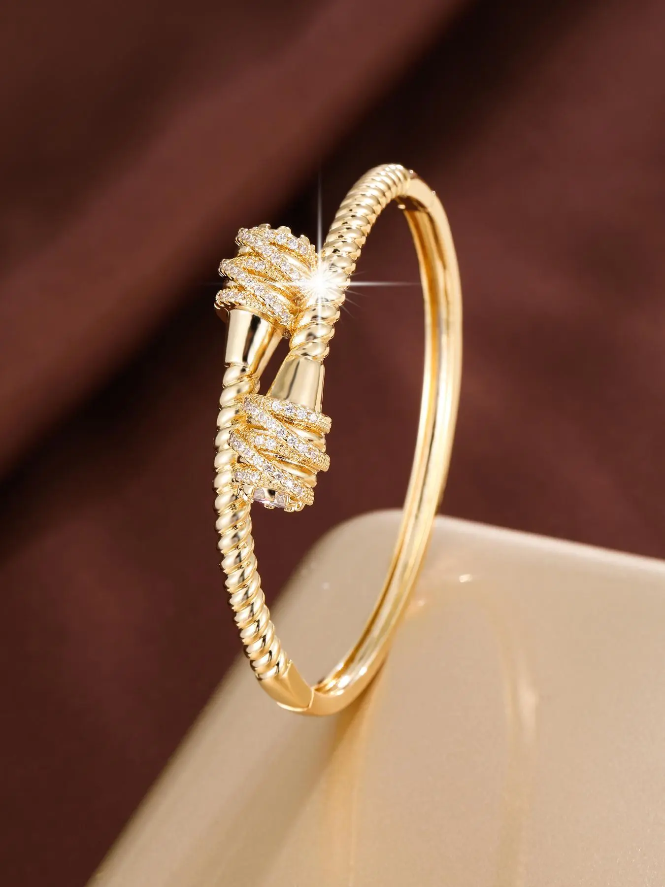 Twist Design Bangle Bracelet for Women, Elegant Bangle, Fashionable Creative Bangle for Party, Daily Decor, Trendy All-match & Exquisite Jewelry for Birthday Gift, Twisted Cable Bracelet