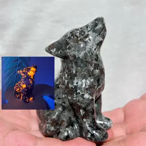 1Pc 9Cm Yooperlite Stone Wolf Carving WIth Strong Uv Reaction Crystal Animal Sculpture Quartz