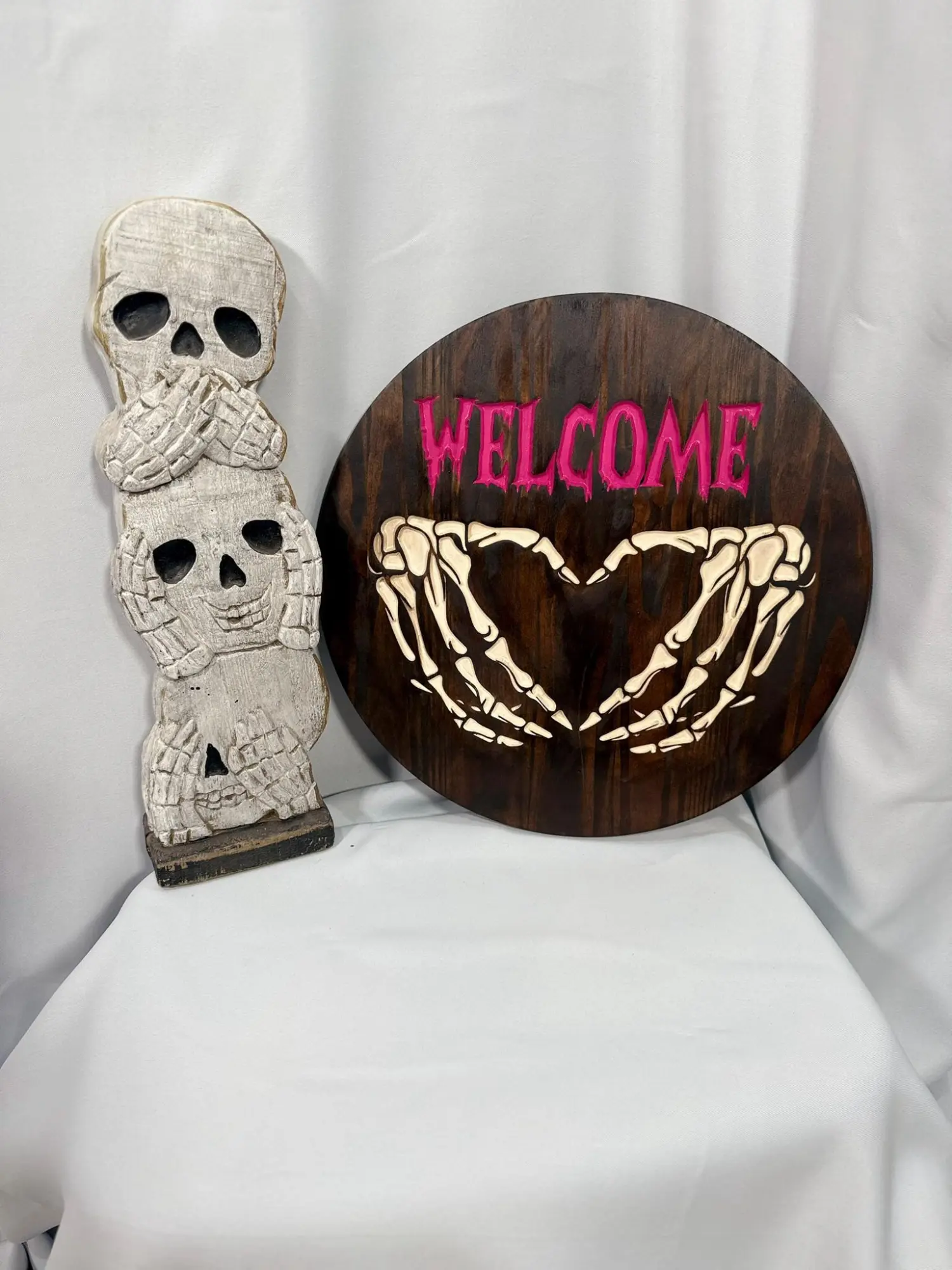 Welcome Skeleton Hands Heart Halloween Stain Grade Solid Wood 18” Round Front Door Sign