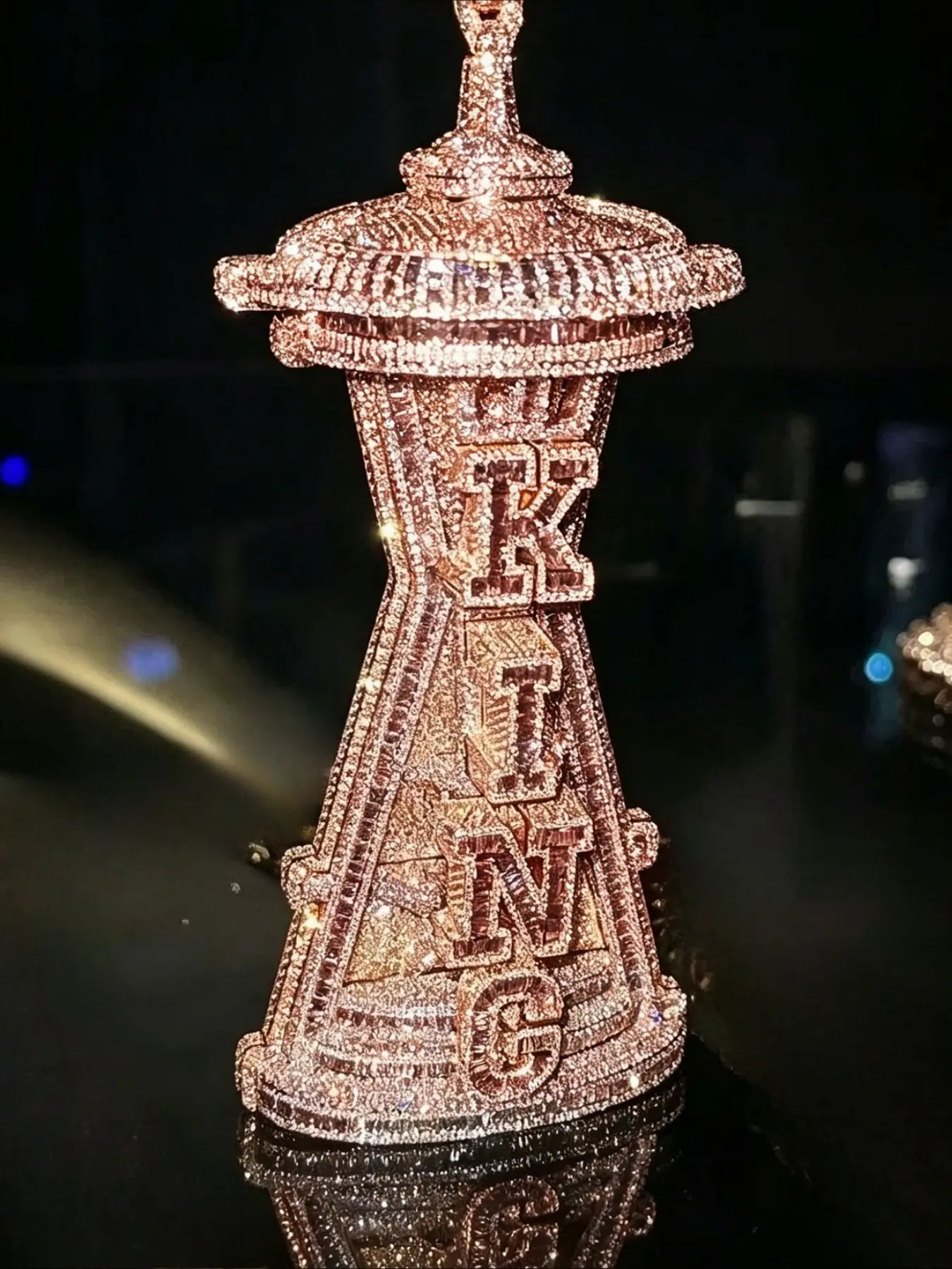 Rose gold personalized high-end pendant 3D tower chilled jewelry VVS large particle high-end curved customized hip-hop ice crystal luxury pendant, Valentine's Day Father's Day Mother's Day gift