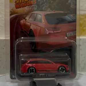 Hot wheels hot wagons 17 Audi rs 6 avant