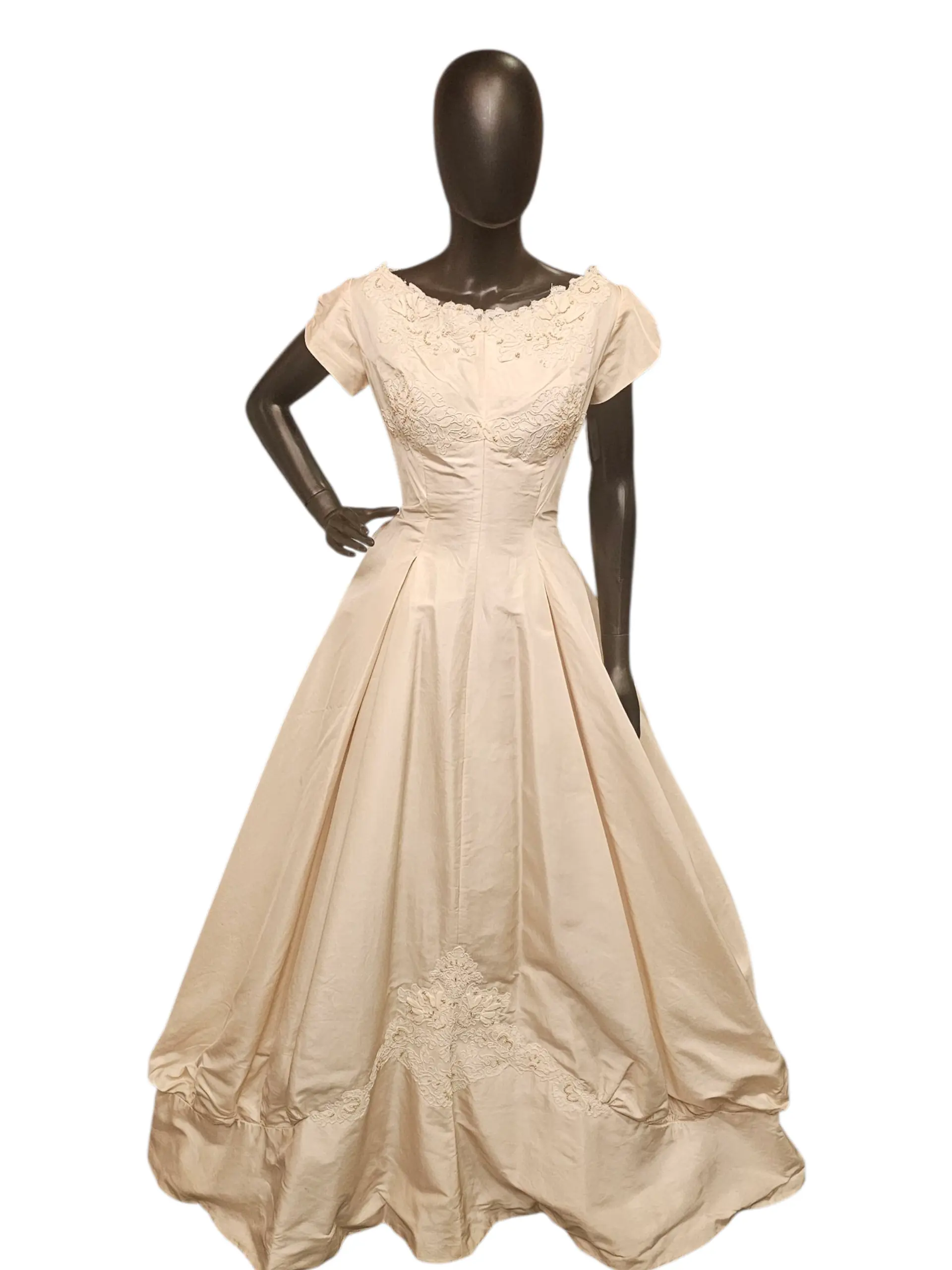 Vintage 50's Cream Silk Wedding Gown - TikTok Shop