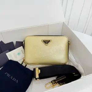 Pre-owned PRADA Leather Shoulder Bags 7.8'' R13969 Shoulder Bag C6846527328 1101 T1 Chloe