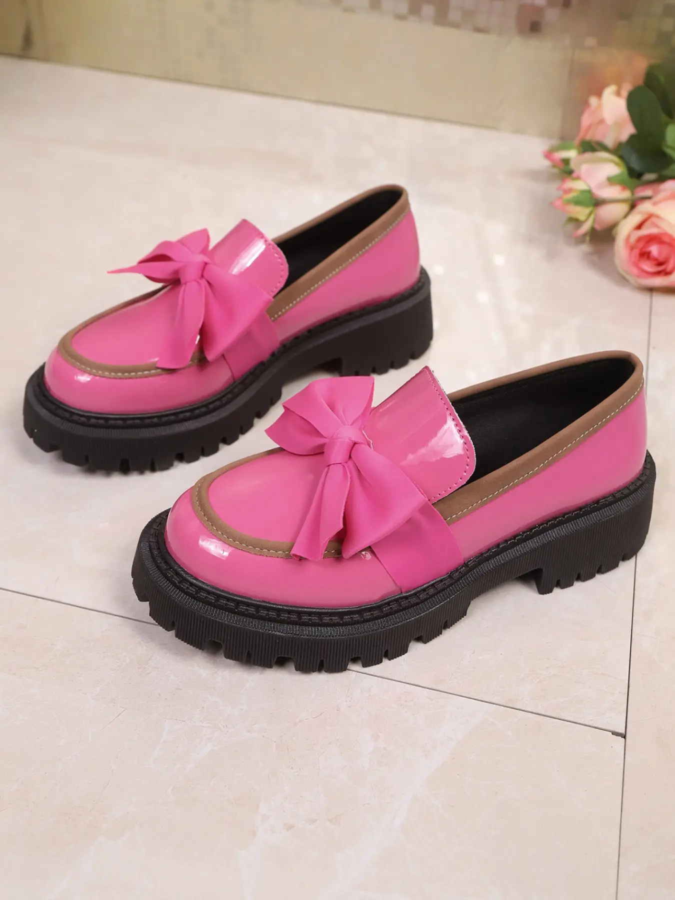 Affordable American retro vintage classic style small leather shoes for women, autumn thick soled height increasing black with skirt, Mary Jane Lefu single shoes