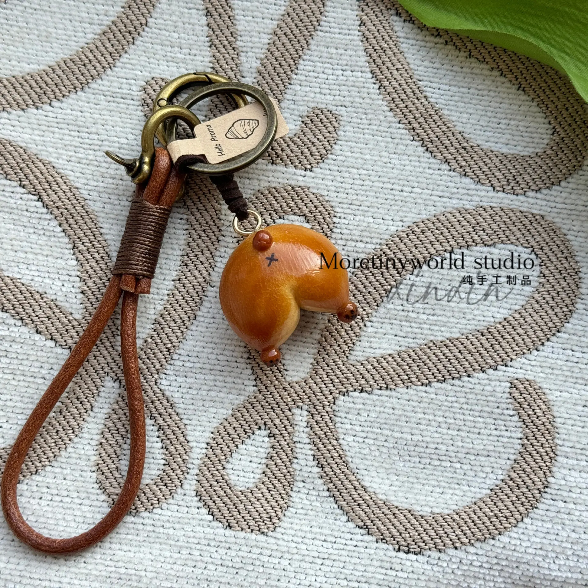 Corgi butt vintage leather rope