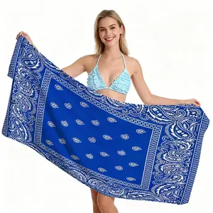 American Streetwear Paisley Beach Towel, Classic Bandana Motif, Quick Dry Water Absorbent No Fading, Ideal for Summer American Retro Camping Outdoor Leisure Use
