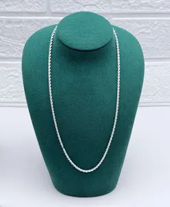 925 Silver ''ROPE'' Chain. It has a thickness of 2mm in width.