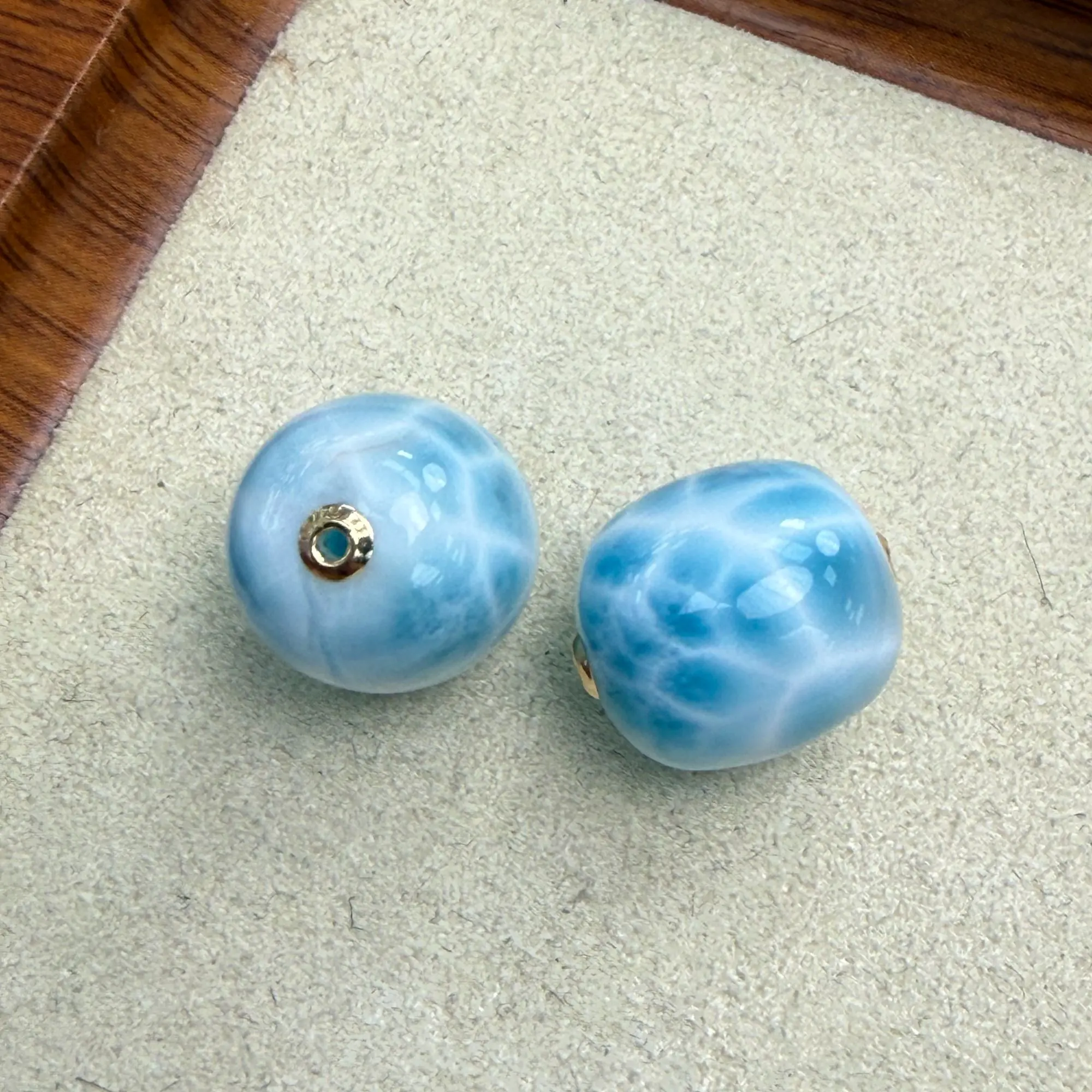 Top-Grade Full Turtle-Back Larimar Barrel Bead Pendant, 18K Gold Setting Natural Crystal Jewelry Accessory gemstone bracelet